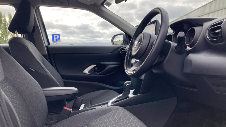 Toyota Yaris Cross 1.5 Hybrid Icon 5dr CVT Hybrid Estate